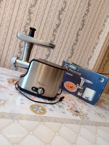Aspiratorlar: Ət çəkən maşın Prestige, 2400 Vt, İşlənmiş