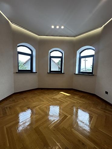комната кызыл аскер: 🏡 Продается просторный 3-уровневый дом 📍 Кызыл-Аскер, ул. Казакова — 4