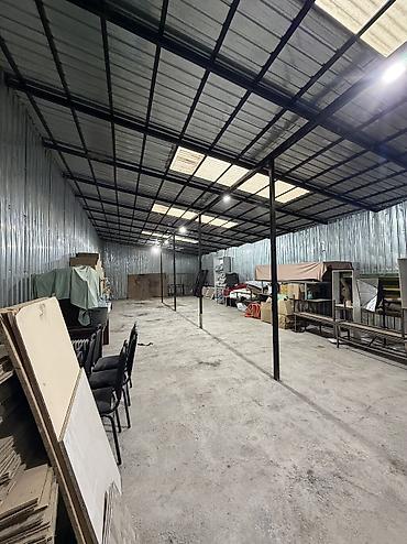 Продажа другой коммерческой недвижимости: Продается помещение 2 этажа, 2 больших склада,одна большая закройная — 22