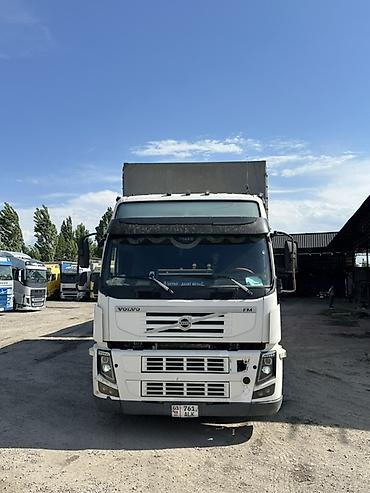 Тягачи: Тягач, Volvo, 2013 г., Шторный — 2