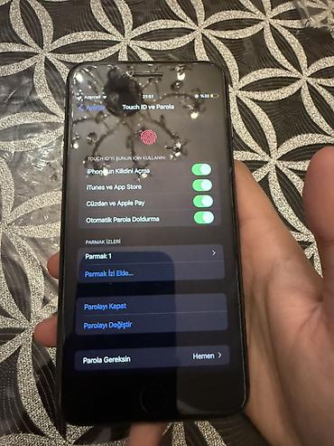 Apple iPhone: IPhone 8 Plus, 64 GB, Qara, Barmaq izi — 10