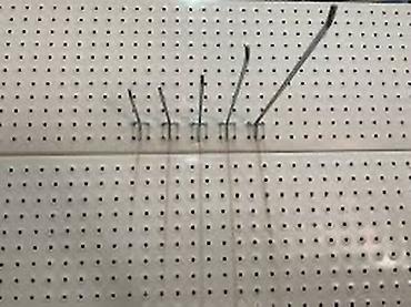 вешилка: Pegboard üçün metal asma qarmaqlar Məhsul təsviri: - Delikli panel — 3