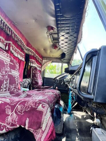 Другие Автомобили: Сельхозкамаз 
1996
цвет хаки 
состояние хорошее