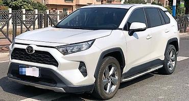 Toyota: Toyota RAV4: 2022 г., 2 л, Вариатор, Бензин, Кроссовер — 4