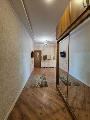 Yeni tikili: 3 otaqlı, Yeni tikili, 70 kv. m — 10