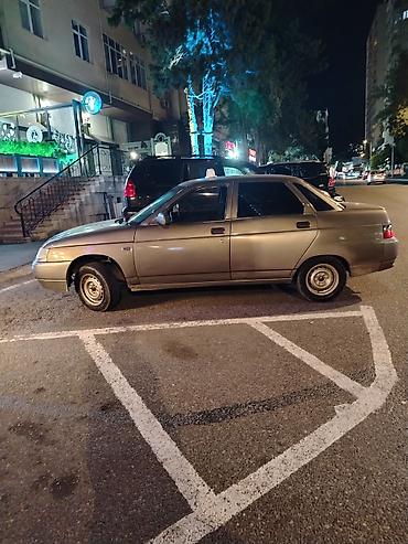 vaz radiator: LADA 2110 sedan – gümüşü rəng, 4 qapı, ön ötürücülü. Şəhərdaxili — 2