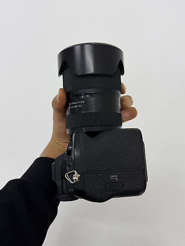 колёса на спринтер: Полноформатная беззеркальная камера Sony Alpha с байонетом E — 4