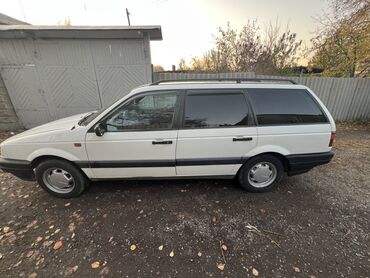 исык кол: Volkswagen Passat Variant: 1993 г., 1.8 л, Механика, Бензин, Универсал