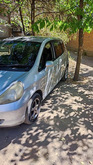 1 nz: Honda Fit: 2001 г., 1.3 л, Вариатор, Бензин, Хэтчбэк — 3