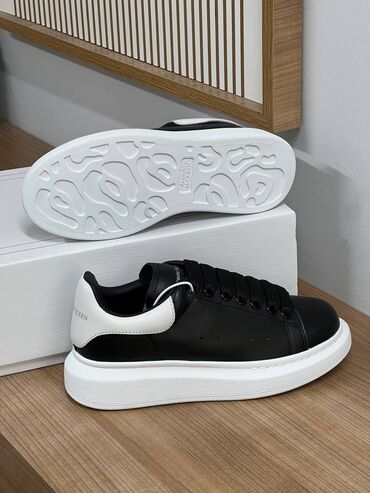 converse run star motion ženske patike: Alexander McQueen, 44, color - Black