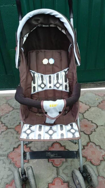 срочно продам коляску: Коляска, Б/у