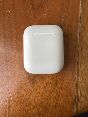 Airpods 2 tam arginaldir 6 aydir mendedir super vezyetdedi hec bir