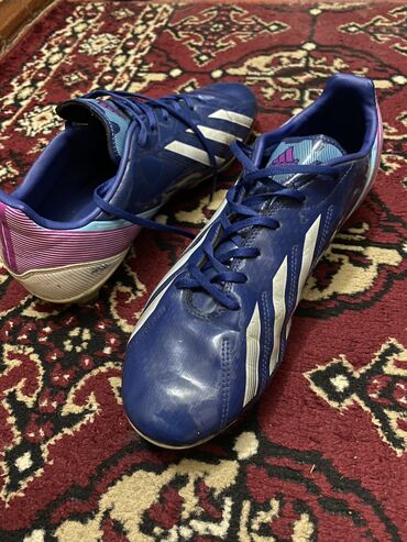 спорт товарлары: Продаются Adidas F50 Adizero с синими, белыми и розовыми