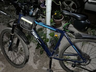 купить запчасти на опель вектра б: Велосипед SK Bikes. Рама выполнена в темно-синем цвете с голубыми