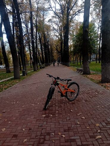 шоссейные покрышки на горный велосипед: Горный велосипед 27.5” (оранжевый) - Рама: легкая алюминиевая