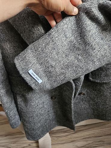 польто: Женский комплект Max Mara: пальто + жилет - Цвет: серый - Состав — 6