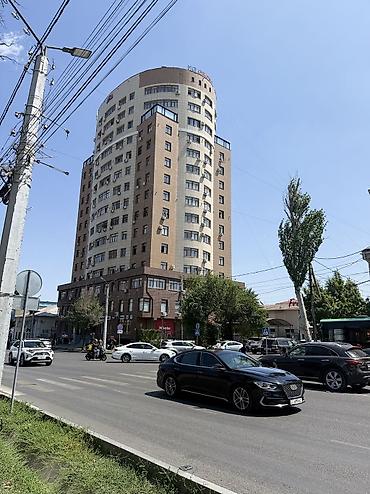 Аренда помещений свободного назначения: Сдается помещение 50 м2 75000 сом и депозит Первая линия. Доступ — 8