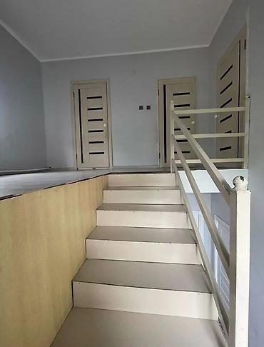 Продажа коттеджей и домов: Продается дом по адресу г.Ош улица Касымбекова 8а/57. Ориентир район — 7