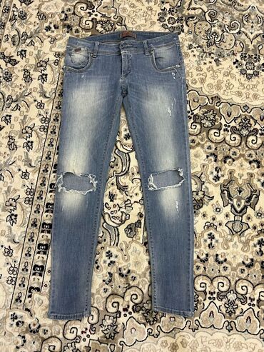 джинсы мом: Прямые, Средняя талия