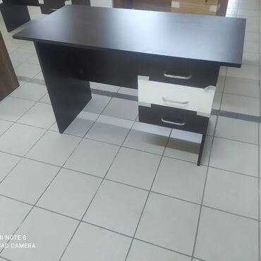 Ofis masaları: Yeni, İşçi üçün, Künc masa — 7