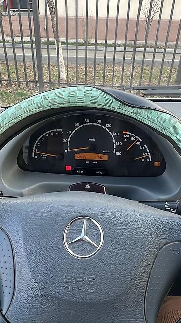 Аренда пассажирского буса: Mercedes‑Benz Sprinter — объем:2.2 турбо Основные особенности: - — 4