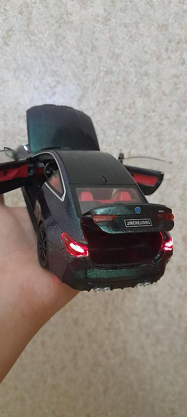 qirmizi masin: Bmw M4 (G82) 1:24 Miqyas Təzədir Səsli və İşıqlı Hər yeri açılır — 4