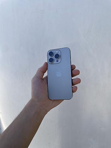 apple iphone 15: IPhone 15 Pro, Б/у, 128 ГБ, Natural Titanium, Чехол, 85 % — 5