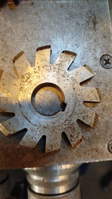 İstehsal avadanlığı: Dəzgah alətləri və kəsici lövhəciklər (freze və torna üçün) — 2