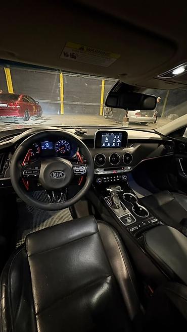 byd khan: Kia Stinger: 2017 г., 2 л, Автомат, Бензин, Лифтбек — 7