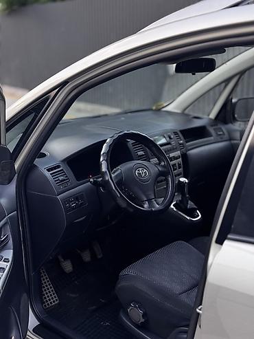 transporter multivan: Toyota Corolla Verso: 2002 г., Механика, Дизель, Универсал — 6