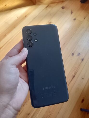 e1202 samsung: Samsung Galaxy A13, 32 GB, rəng - Qara, Barmaq izi, İki sim kartlı