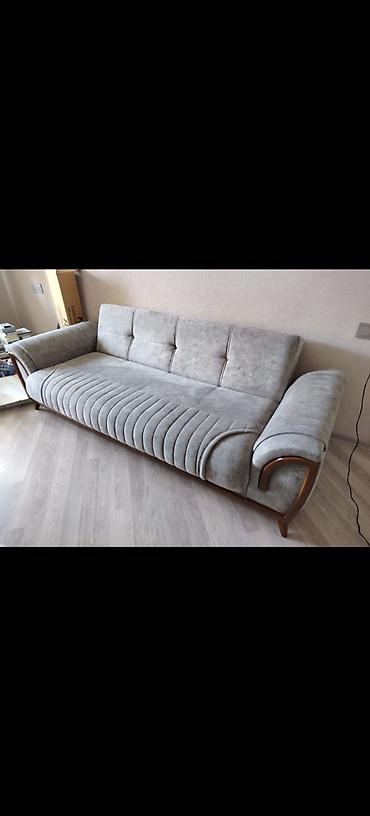 paddon divan: Divan 390azn. Acilir ve bazalidir. Ela veziyyetdedir. Unvan Gunesli — 1