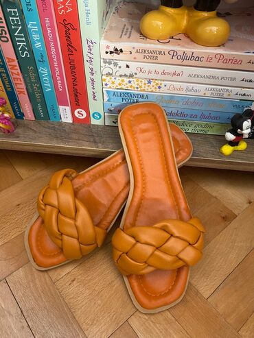 ravne zlatne sandale: Fashion slippers, Alex, 38