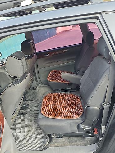 версио: Toyota Avensis Verso: 2002 г., 2 л, Механика, Дизель, Минивэн — 6