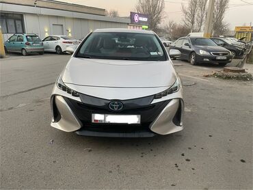Toyota: Toyota Prius: 2018 г., 1.8 л, Гибрид — 1