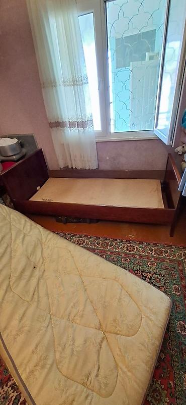 Çarpayılar: İşlənmiş, İkinəfərlik çarpayı, Bazasız, Matras ilə, Siyirməsiz, Rumıniya — 2