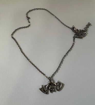 цепочку серебренные: Подвеска (ожерелье) в виде летучей мыши для Хэллоуина. Цвет черный