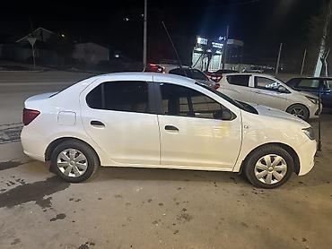 Renault: Renault Logan: 2018 г., Седан — 3