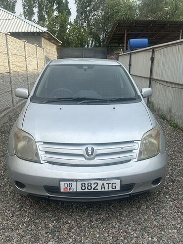 брелок коробка передач: Toyota ist: 2003 г., 1.5 л, Автоматтык, Бензин, Седан