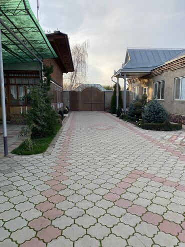 куплю дом в городе балыкчы показать: 300 м², 9 комнат, Свежий ремонт С мебелью