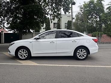 MG: MG : 2024 г., 1.5 л, Автомат, Бензин — 10