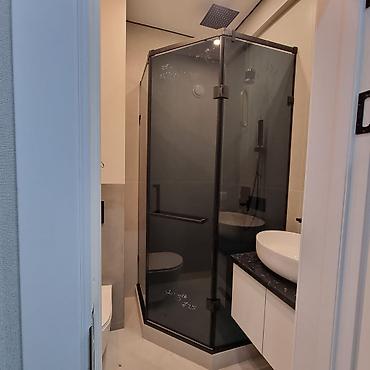 Душевые кабины: Душевая кабина Квадрат, Высота поддона: 10 см — 15