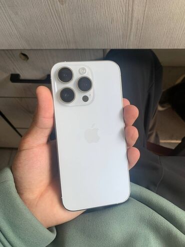 духовка с конвекцией: IPhone 14 Pro, Колдонулган, 128 ГБ, Ак, Коргоочу айнек, Каптама, 79 %