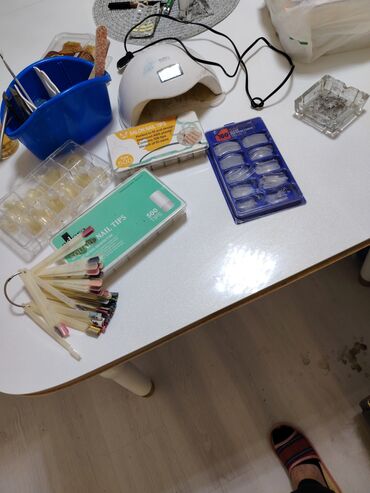 İnformatika: Dırnaq qayğısı və gel manikür üçün tam set Komplektdə: - SUN5 tipli