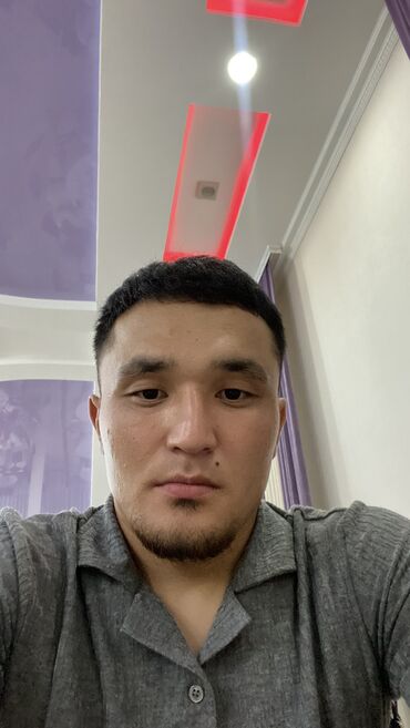 работу охраны: Ассаламу Аллейкум дорогие жители Бишкека мне зовут Ибрагим мне 23 года