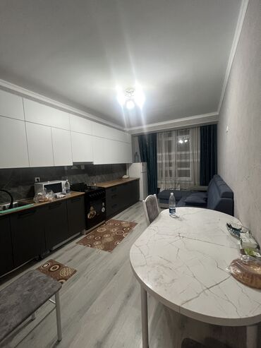 одна комнатная квартира на долгий срок: 2 комнаты, Собственник, С подселением, С мебелью полностью