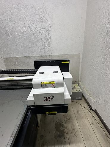 Оборудование для печати: УФ-плоскопечатный принтер (UV LED), рабочее поле формата 90/60 — 3