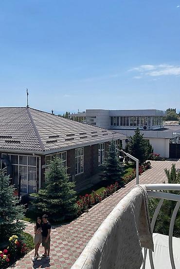 Продажа отелей и хостелов: Продается отличная 4х комнатная студия в ЦО «Париж» в Чок-Тале — 5