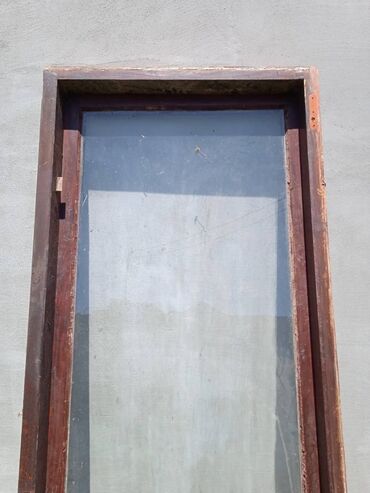 Prozori: Cena je po komadu i fixna je. Sledećih su dimenzija 180x140 prozor — 4