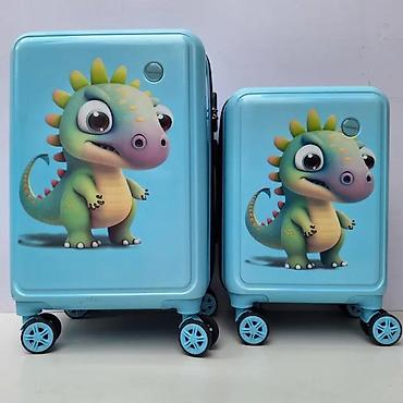chicco buster: Set od dva dečija kofera sa zanimljivim dizajnom dinosaura. Koferi su — 1